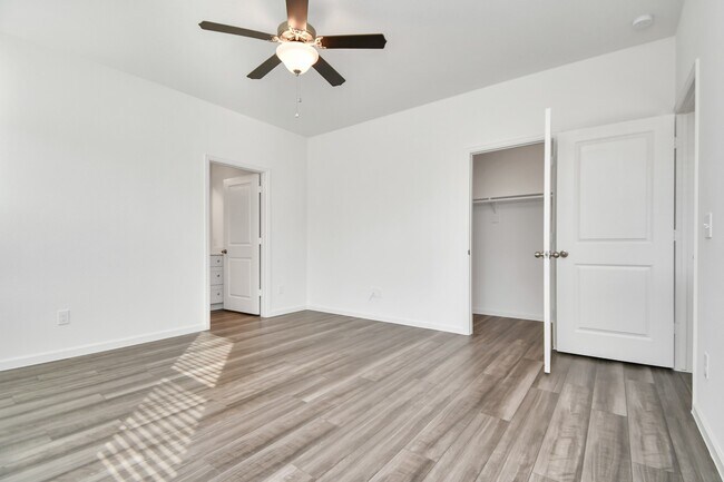 Building Photo - 13427 Harrow Park Ln