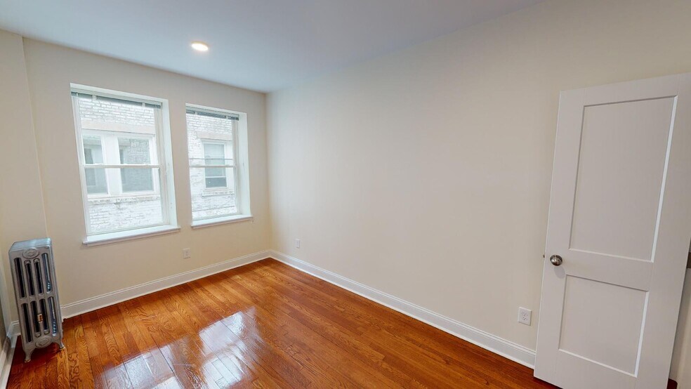 Building Photo - 132 Sutherland Rd