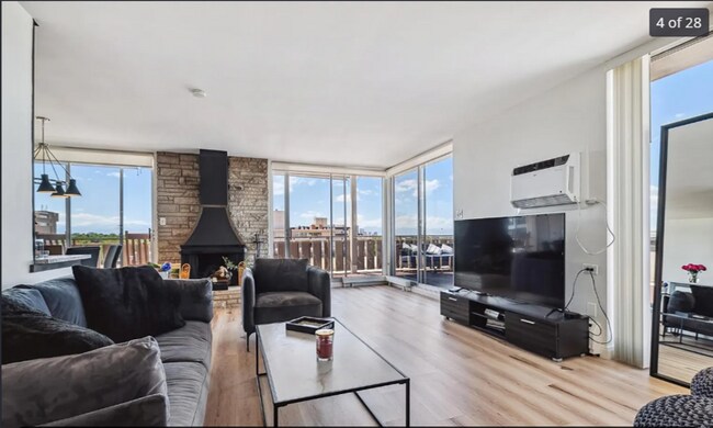 Building Photo - 1111 Ash St.