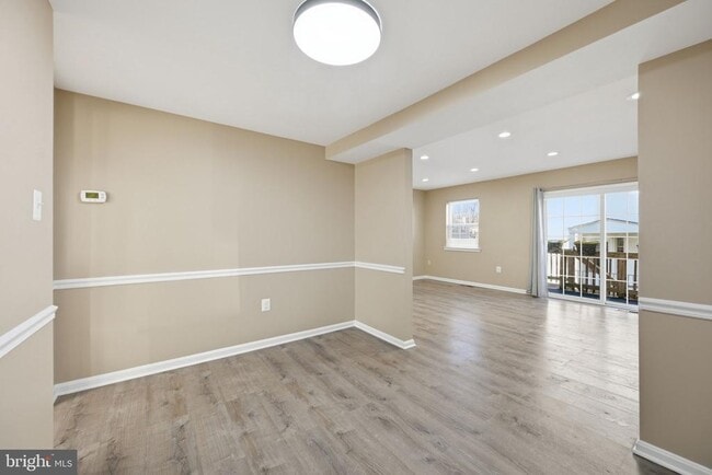 Building Photo - 14602 King Lear Ct