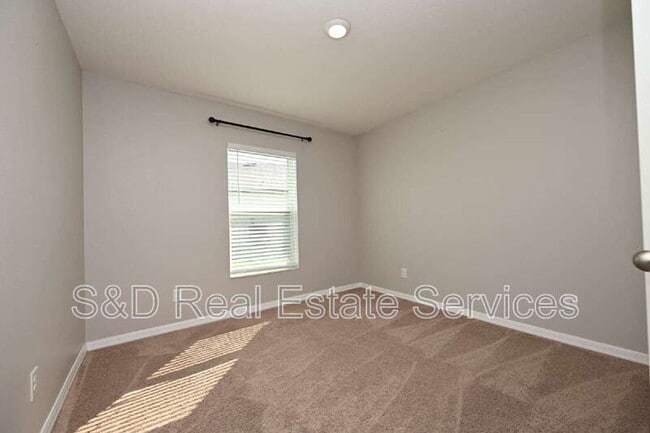 Building Photo - 1563 Swan Lake Cir