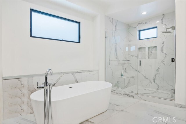 Building Photo - 332 Avenue E