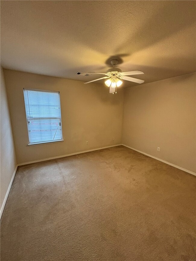 Building Photo - 3107 SW Amberwood Ave