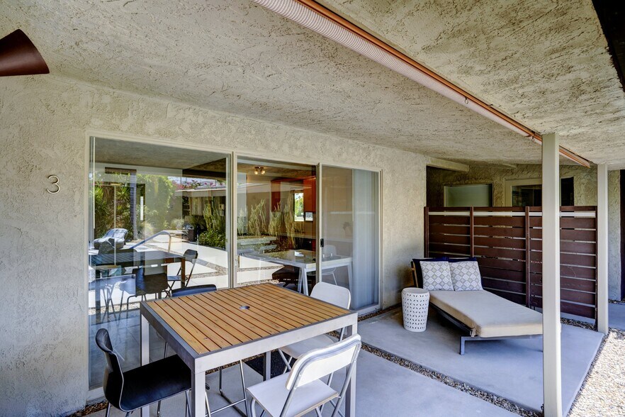 Building Photo - 777 E San Lorenzo Rd