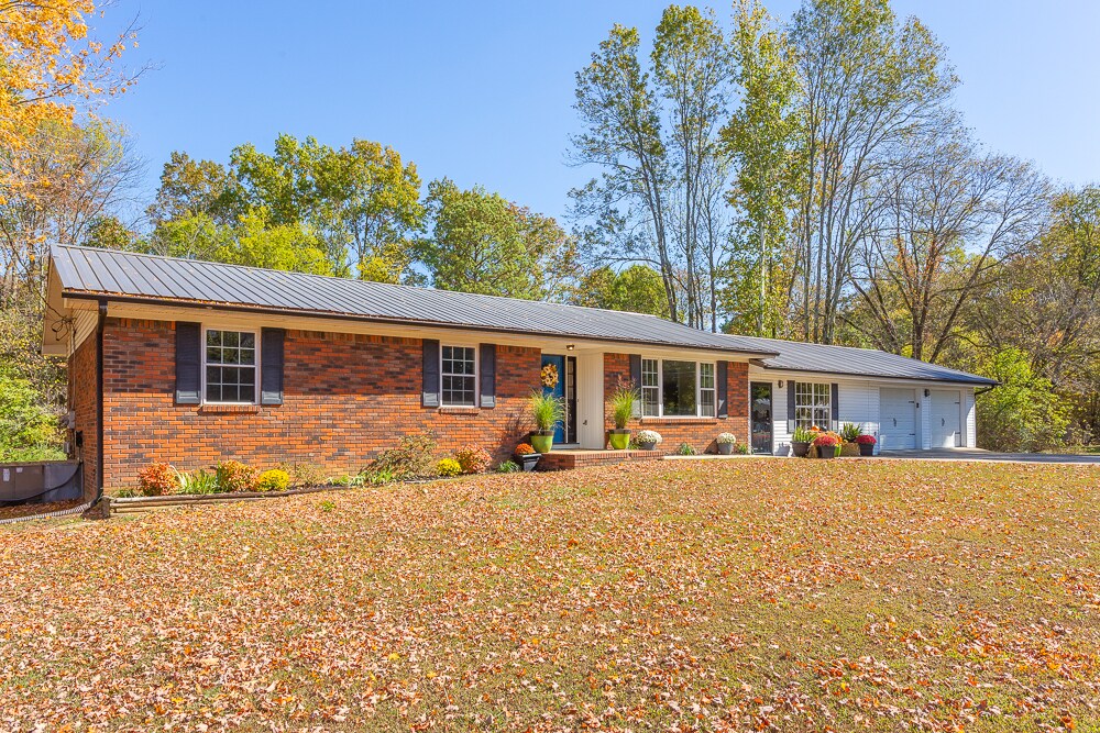 Building Photo - 9225 Amos Rd