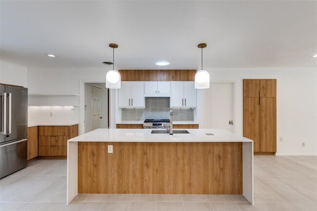 Building Photo - 1903 Boxwood Ct
