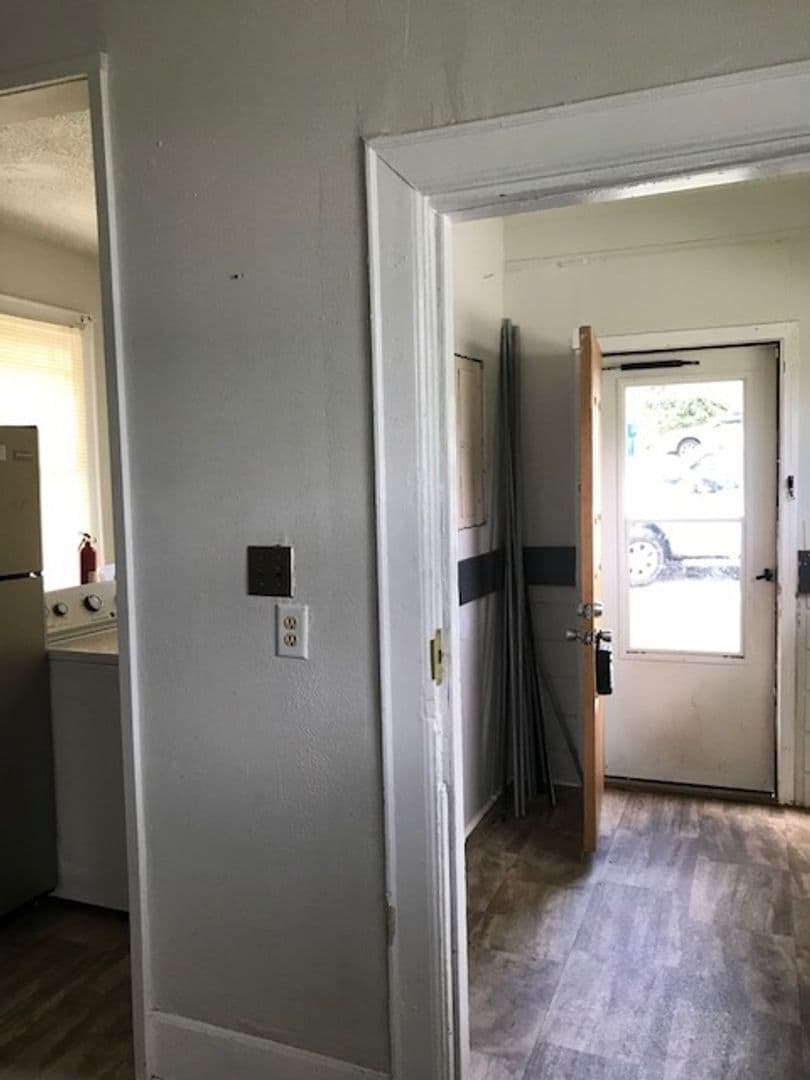 Building Photo - 225 N Germantown Rd