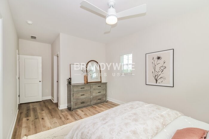 Building Photo - 1132 Wildflower Dr