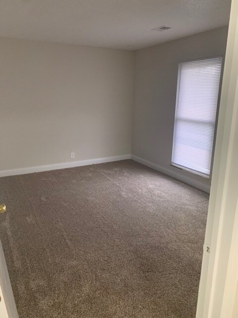 Building Photo - 3326 Lupine Dr