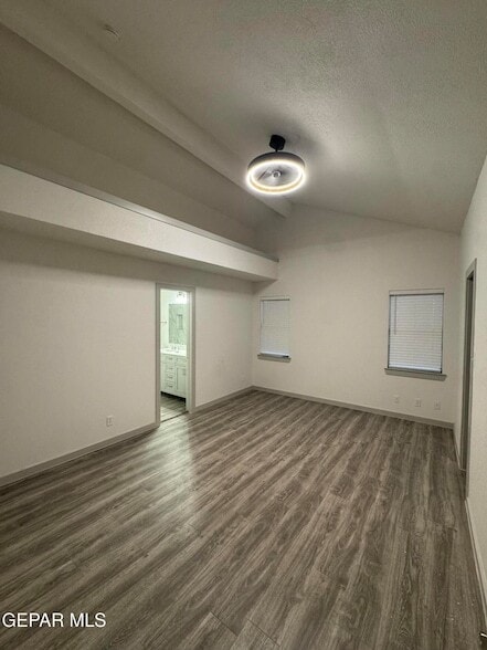 Building Photo - 7013 Echo Cliffs Dr