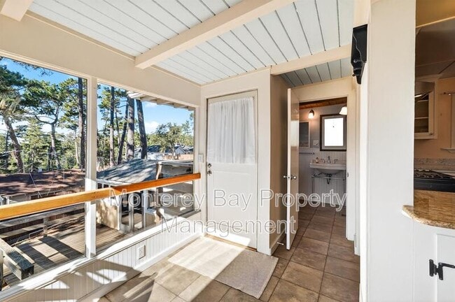 Building Photo - 24736 Dolores St