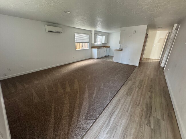 Building Photo - 1534-1536 Westhaven Pl