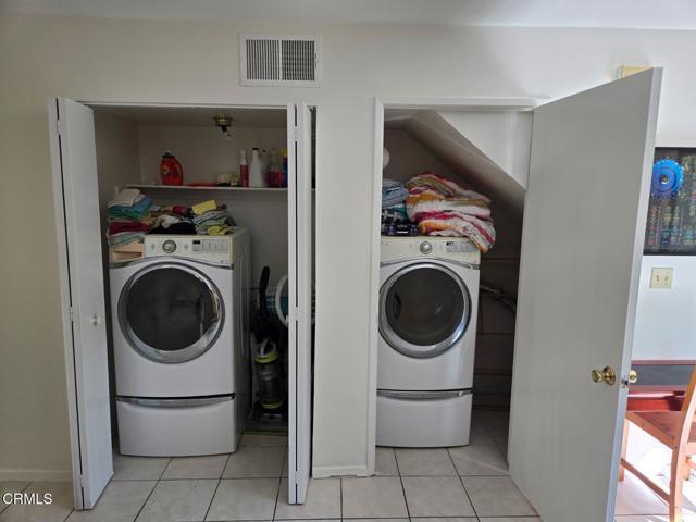 Building Photo - 175 S Allen Ave