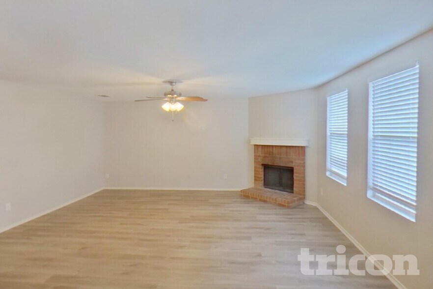 Building Photo - 2749 Ingram Cir