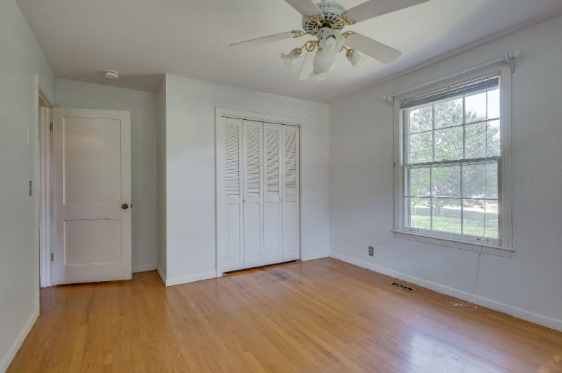 Building Photo - 327 Westchester Dr