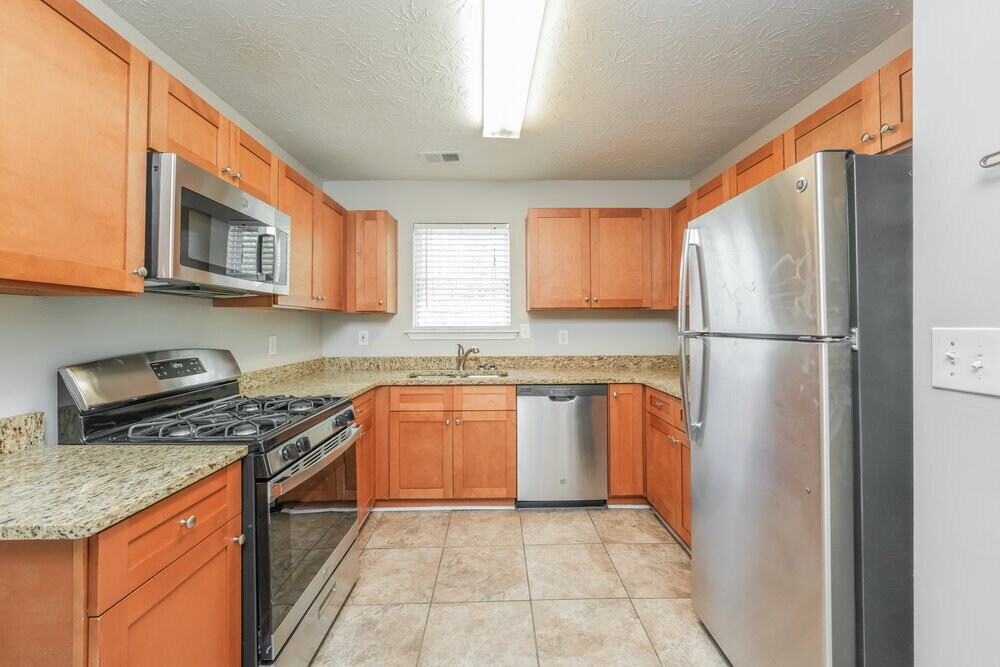 Building Photo - 728 Stonebridge Park Cir