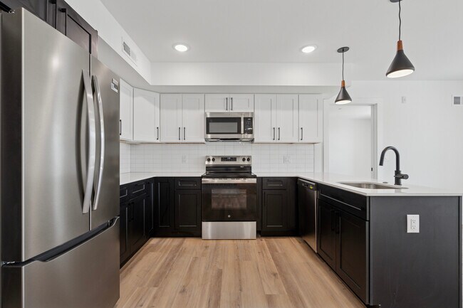 Building Photo - 3612-3614 Haverford Ave