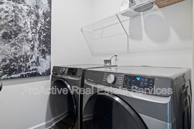 Building Photo - 9573 21st Bay St