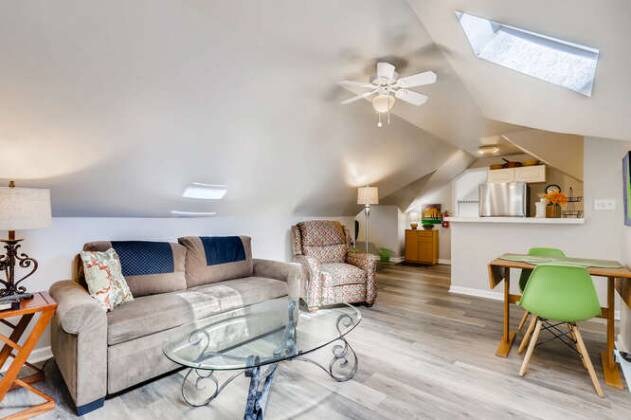 Building Photo - 1242 Spencer Ave