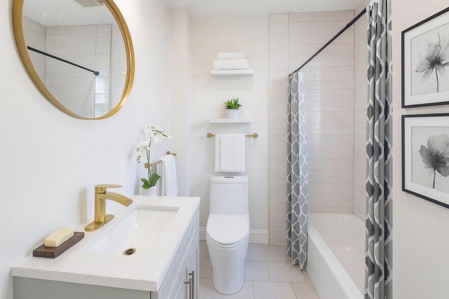 Building Photo - 187-189 Littleton Ave