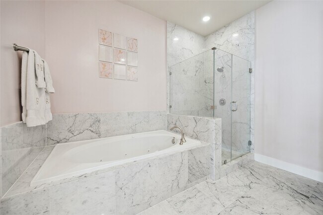 Building Photo - 4721 Banning Dr