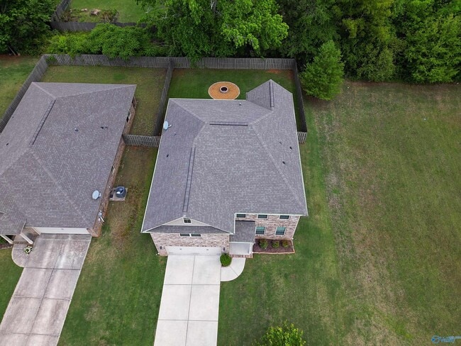 Building Photo - 114 Summer Pointe Ln NW