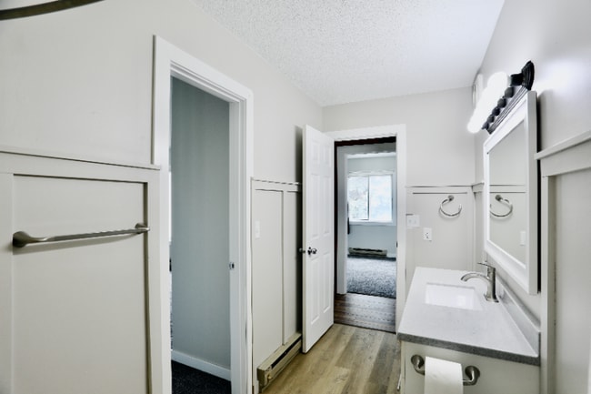 Building Photo - 3193 17th St S