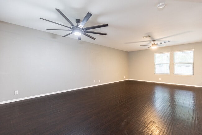 Building Photo - 11119 Rindle Ranch