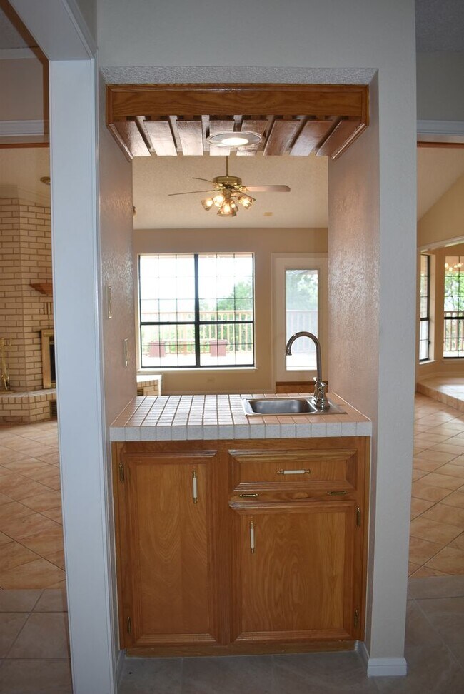 Building Photo - Beautiful Hilltop Home in Harker Heights! ...
