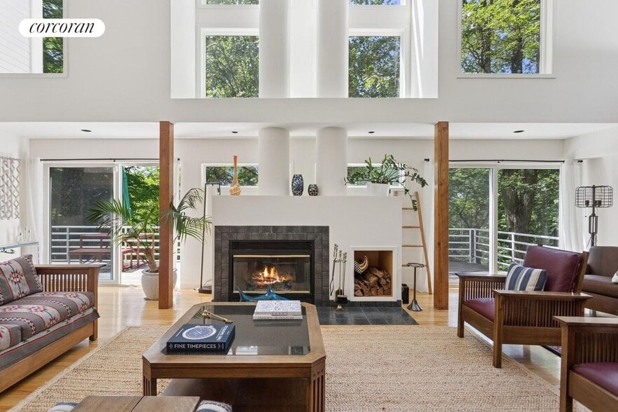 Building Photo - 318 Titicus Rd