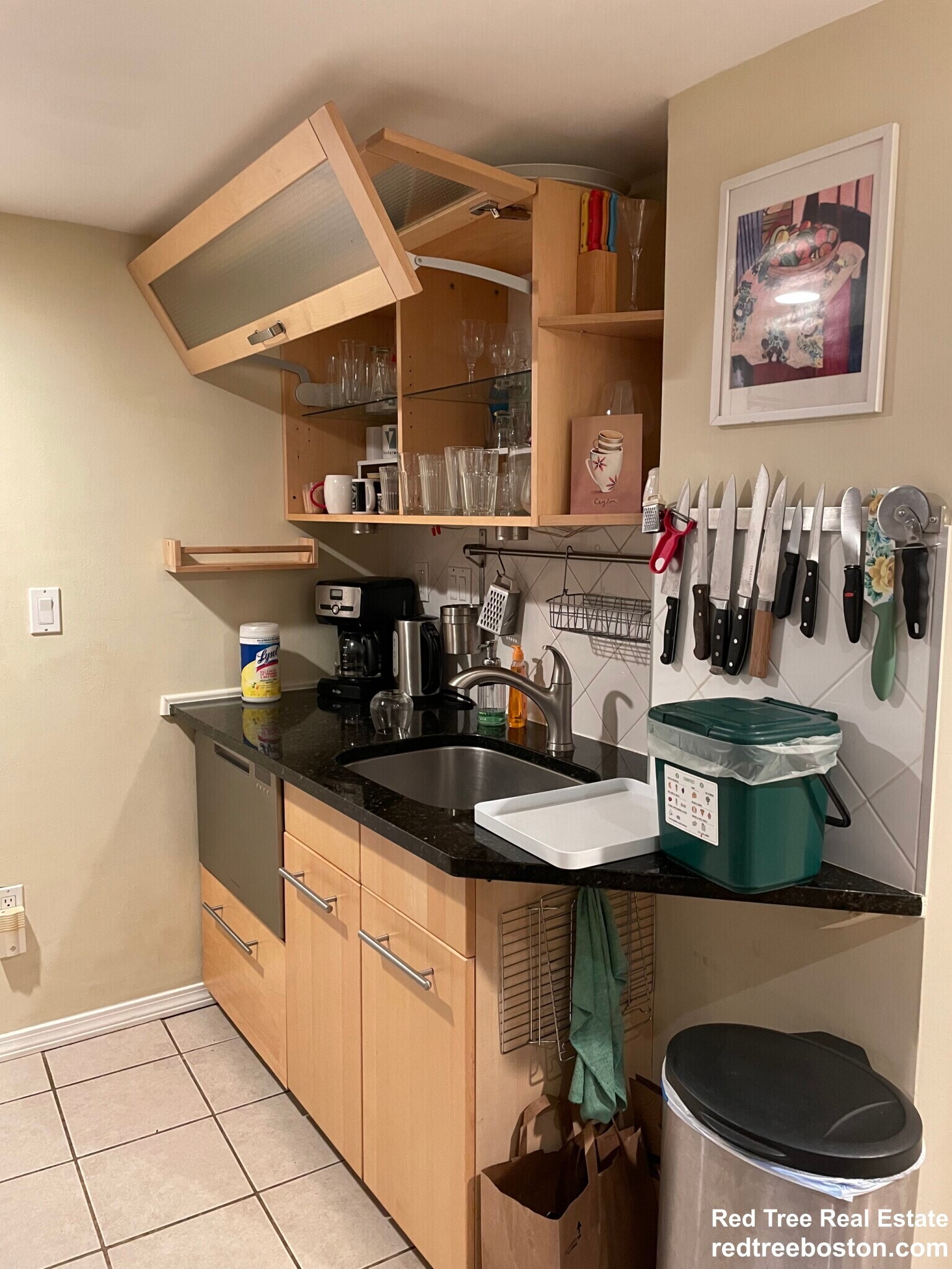 Building Photo - 8 Fulkerson St