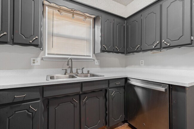 Building Photo - 3 Bed 2 Bath in Norman