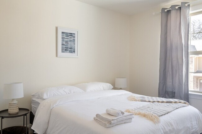 Building Photo - 3319 Old Hickory Blvd