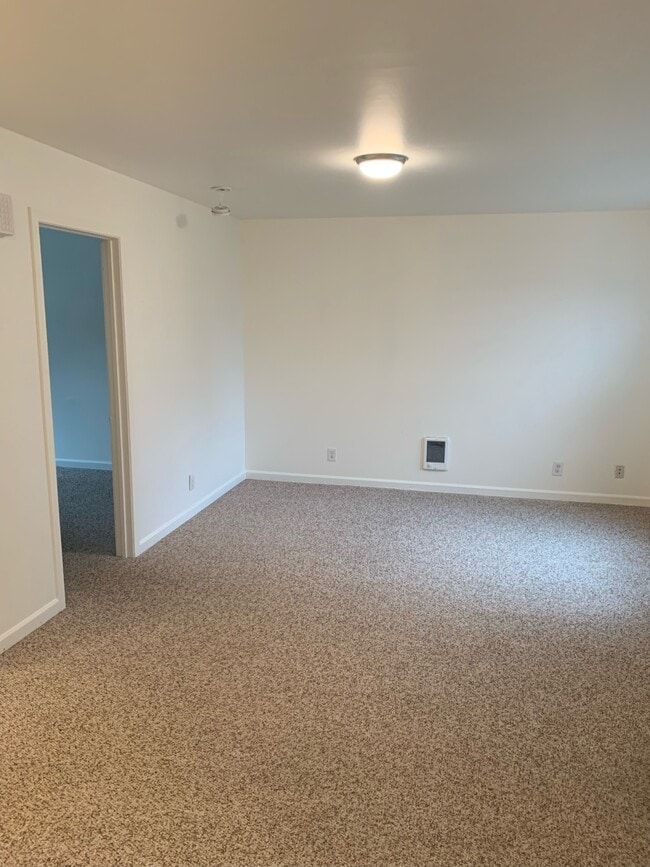 Living Room - 1964 Front Ave W