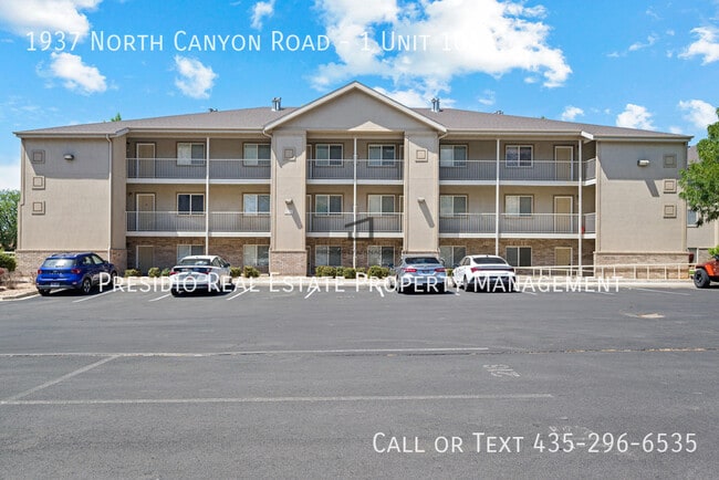 Primary Photo - 1937 N Canyon Rd