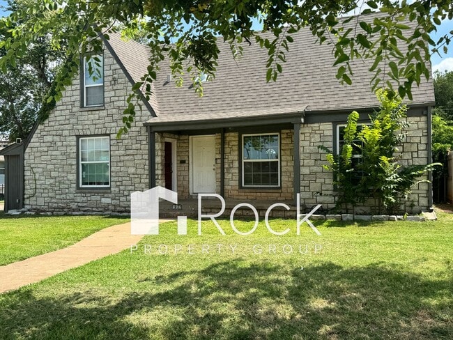 Building Photo - Remodeled Historic Home Near the Capitol, ...