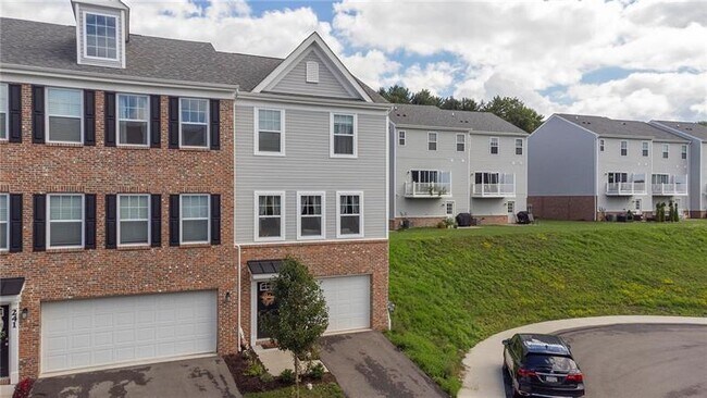 Building Photo - 243 Faulk Dr