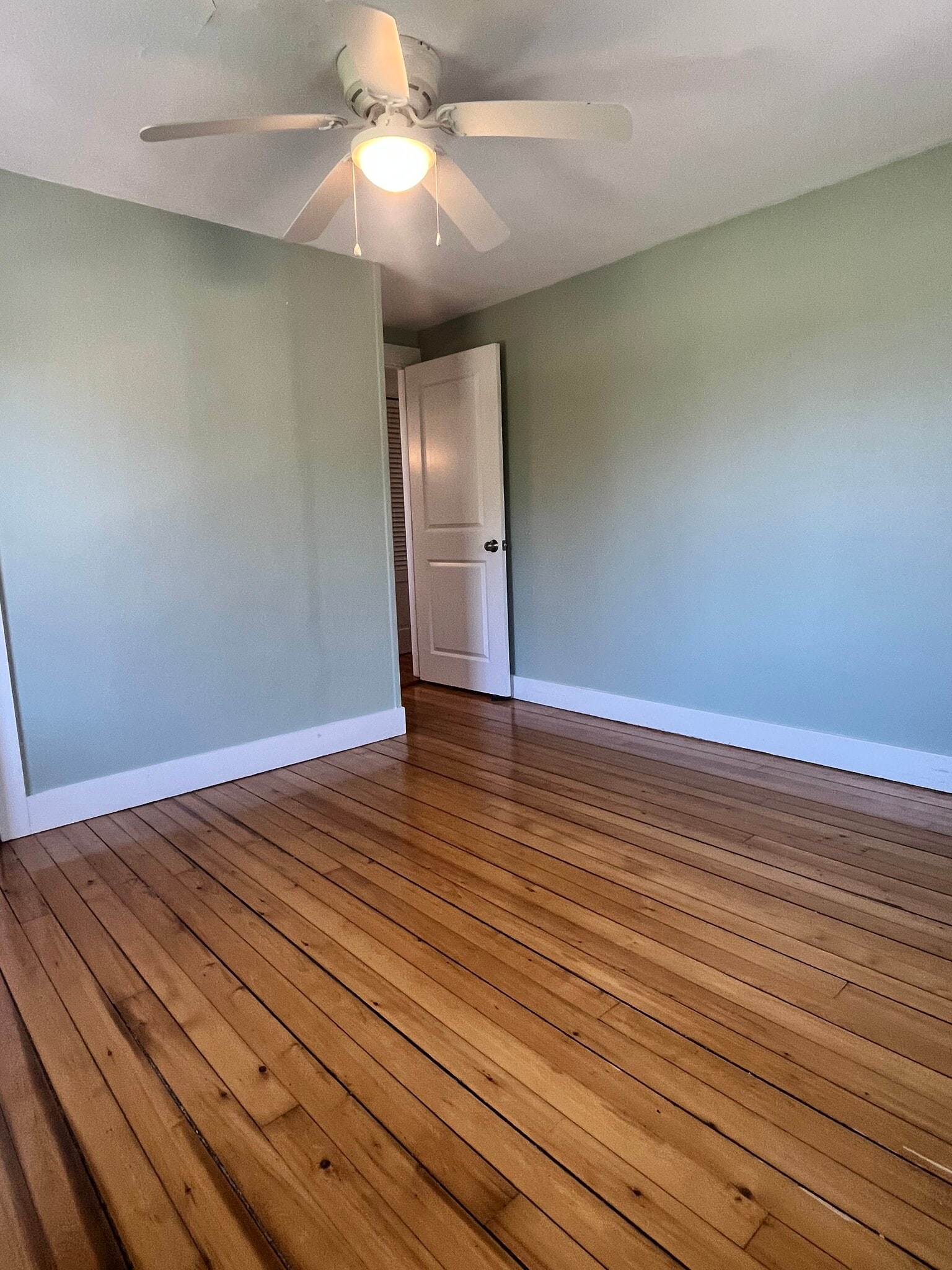 Building Photo - 275 McCorrie Ln