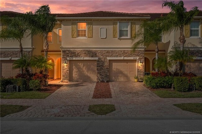 Building Photo - 9512 SW Merlin Ct