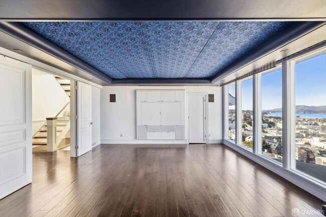 Building Photo - 2336 Broadway