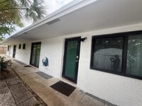 Building Photo - 1700 SW 20th St