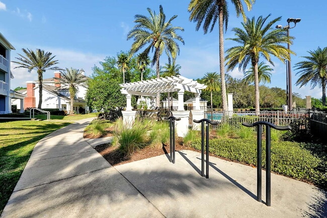 Building Photo - "Beautifully Furnished 3-Bedroom Condo in Desirable Heritage Crossing"