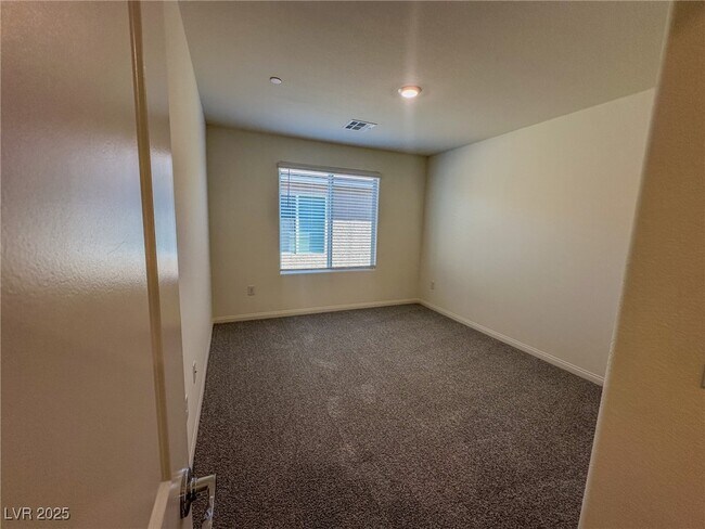 Building Photo - 9974 Scarlet Hls St