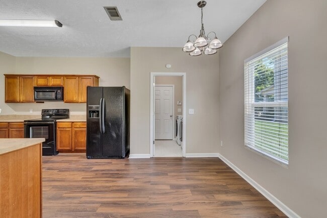 Building Photo - 7302 Autumn Crossing Way
