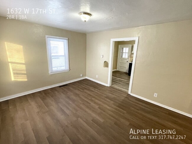 Building Photo - 1632 W 17th St