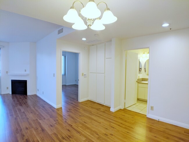 Building Photo - The Madison Apartments