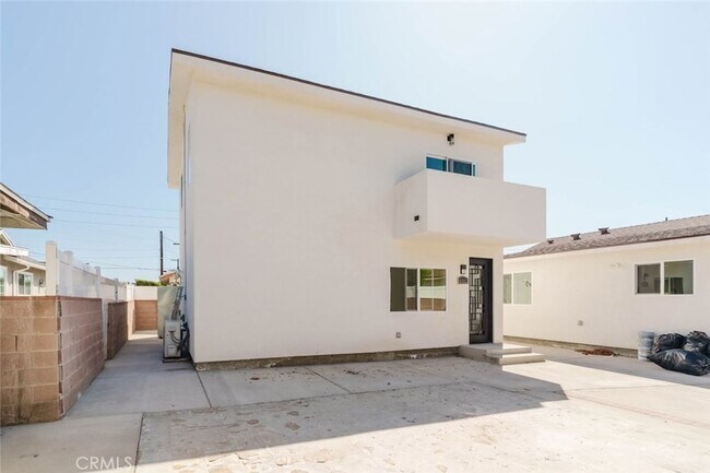 Building Photo - 8312 Canterbury Ave