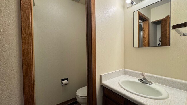 Building Photo - Doral Apartments