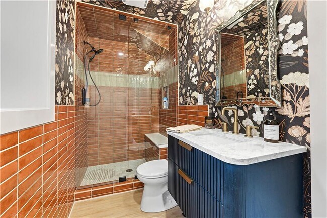 Building Photo - 3831 Greenhill Dr