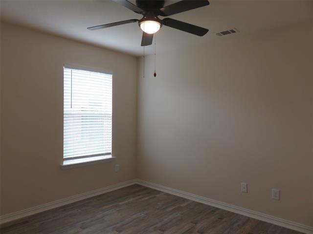 Building Photo - 1321 Crestview Dr